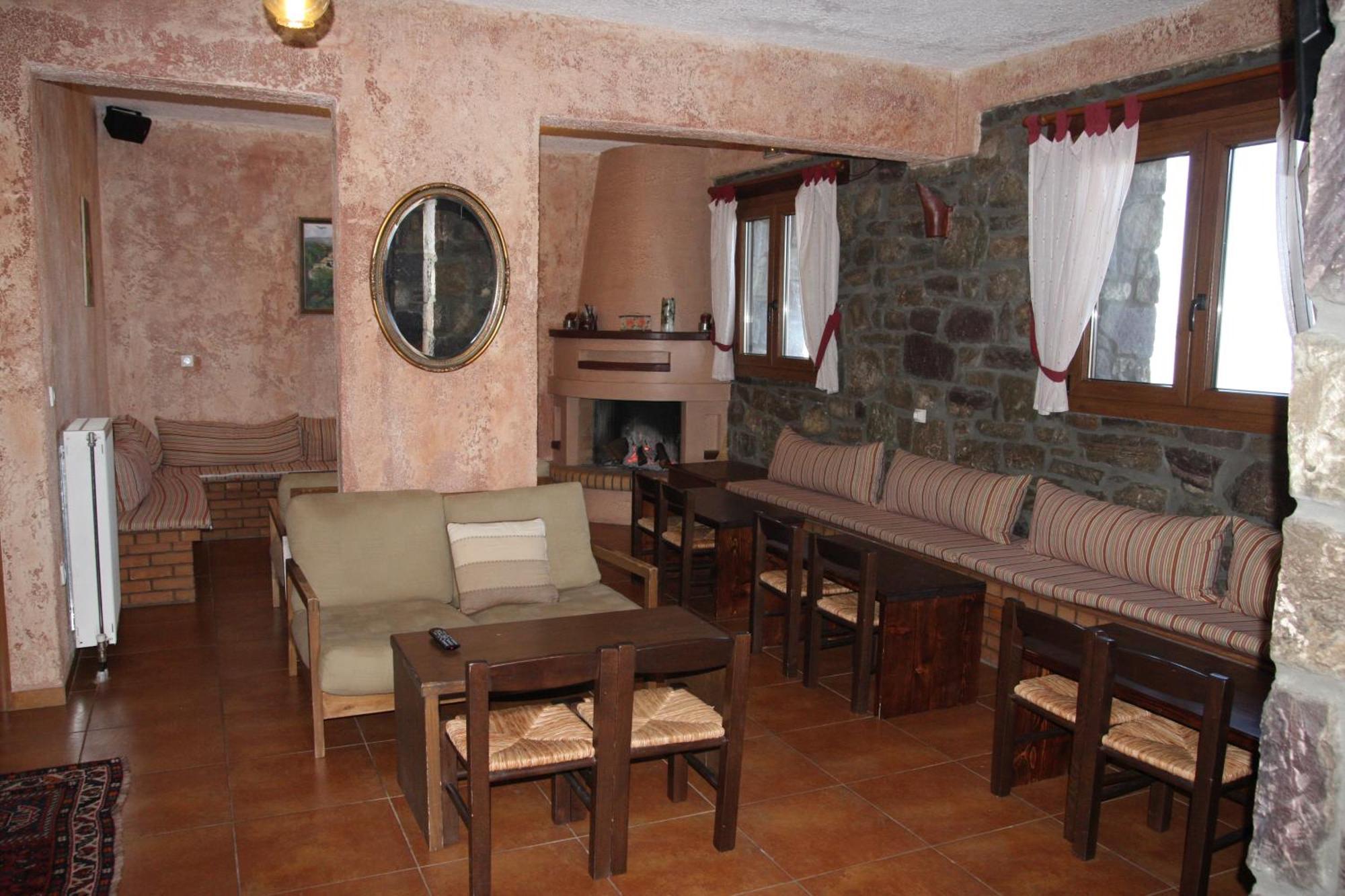 Faris Hotel Xirokampi Екстер'єр фото