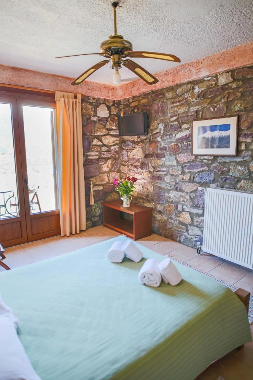 Faris Hotel Xirokampi Екстер'єр фото