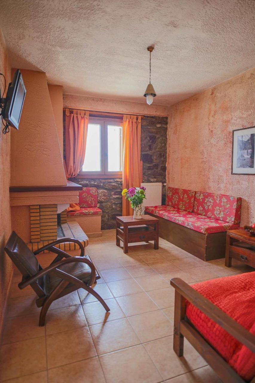 Faris Hotel Xirokampi Екстер'єр фото