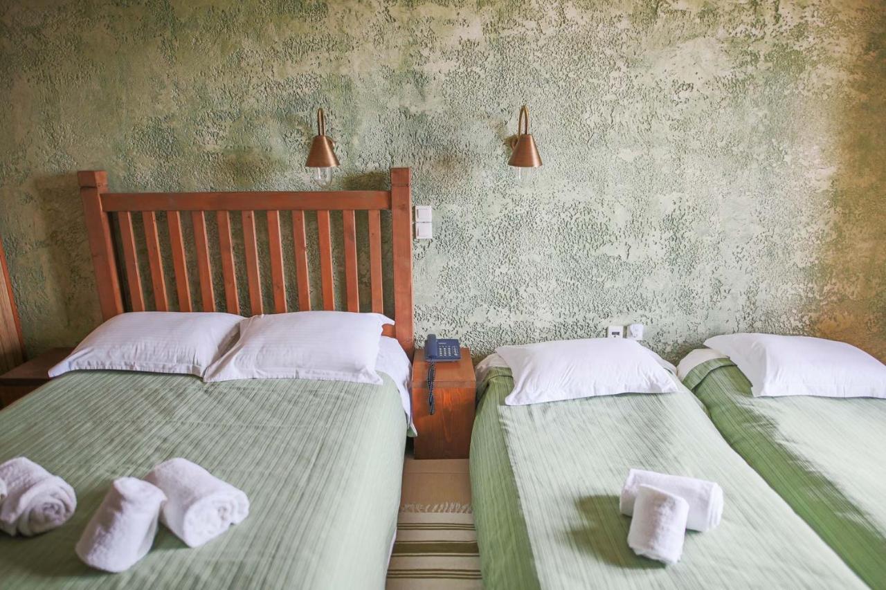 Faris Hotel Xirokampi Екстер'єр фото