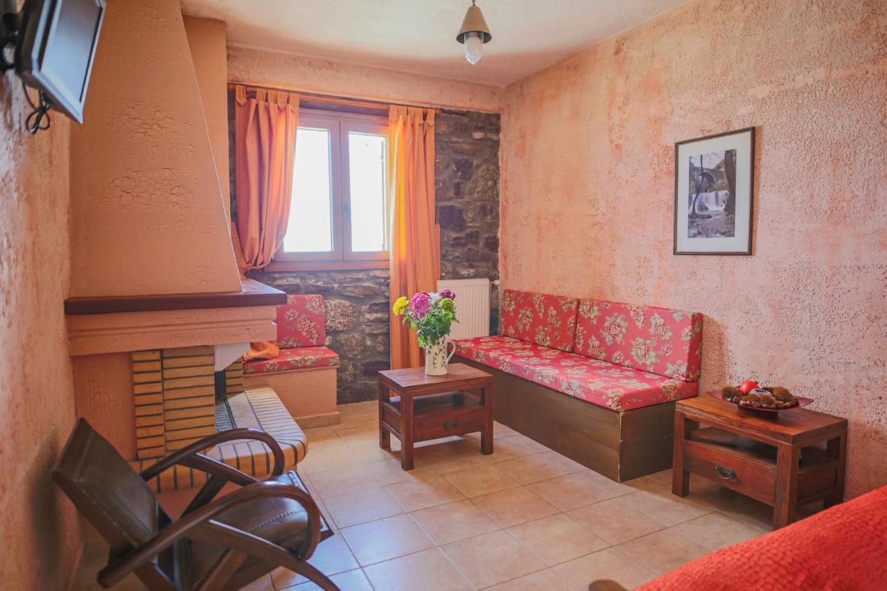 Faris Hotel Xirokampi Екстер'єр фото