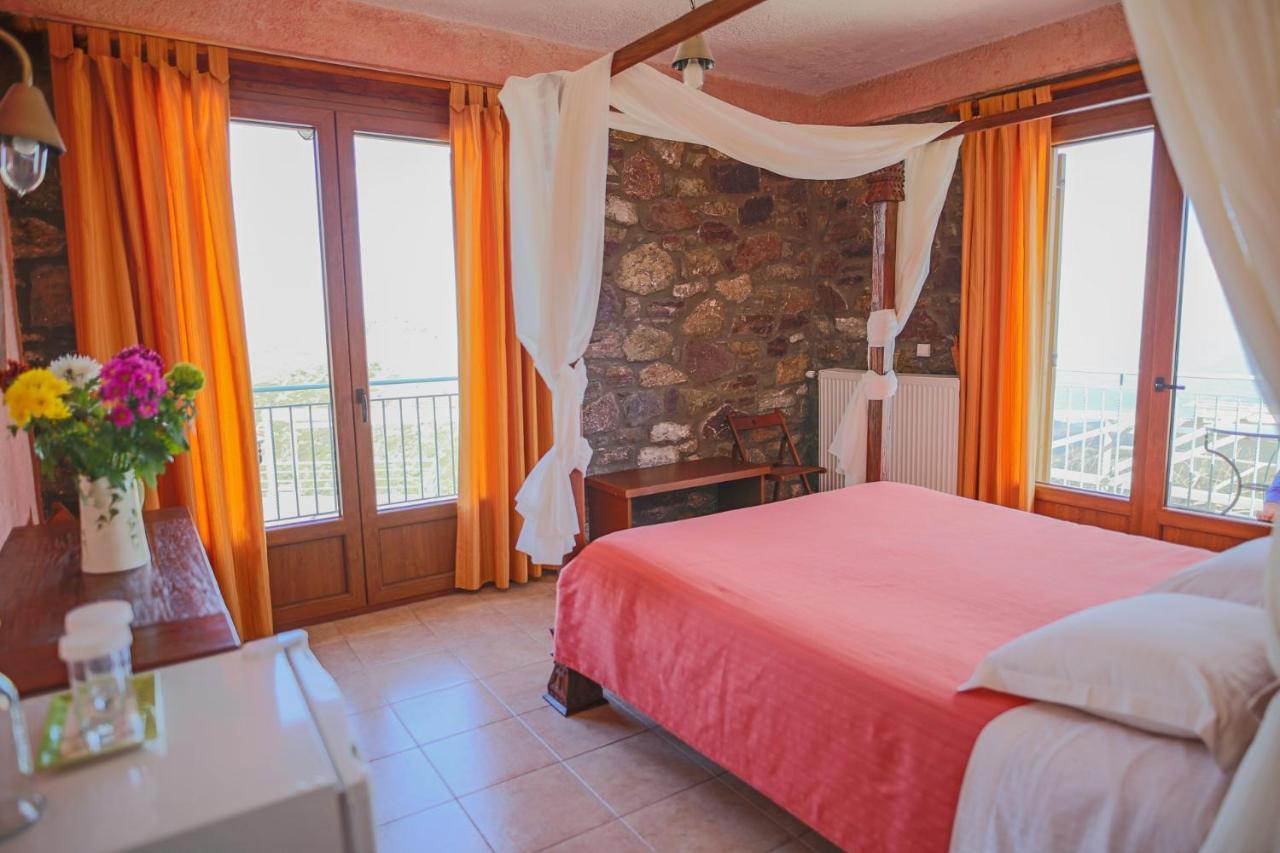 Faris Hotel Xirokampi Екстер'єр фото