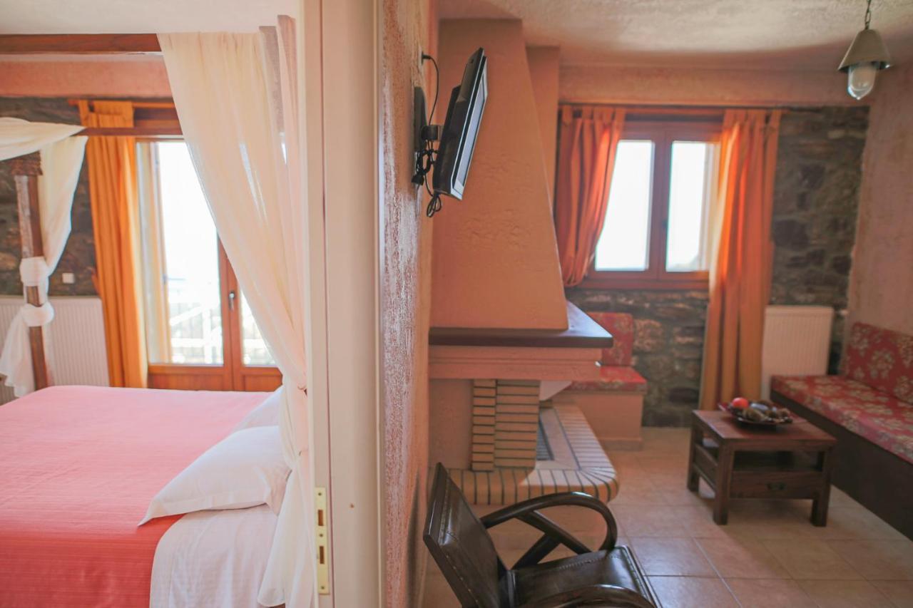 Faris Hotel Xirokampi Екстер'єр фото