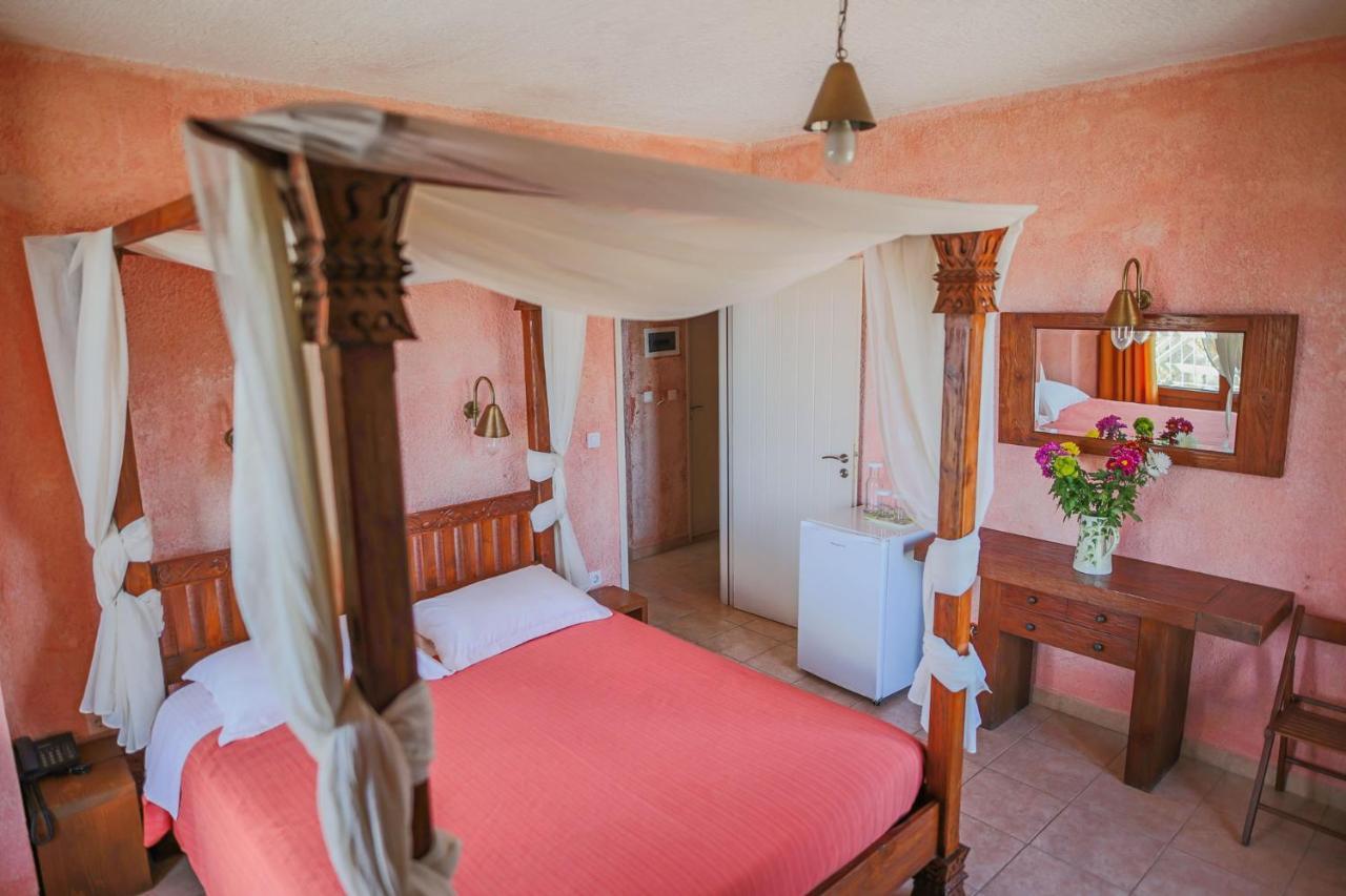Faris Hotel Xirokampi Екстер'єр фото